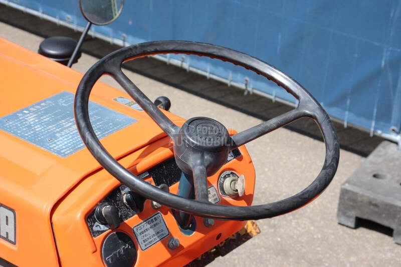 Kubota B5001DT