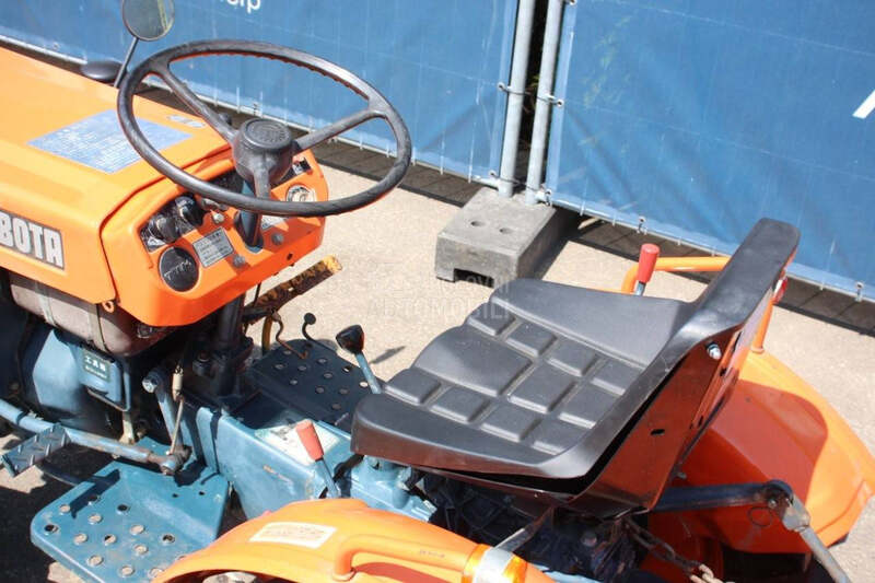 Kubota B5001DT