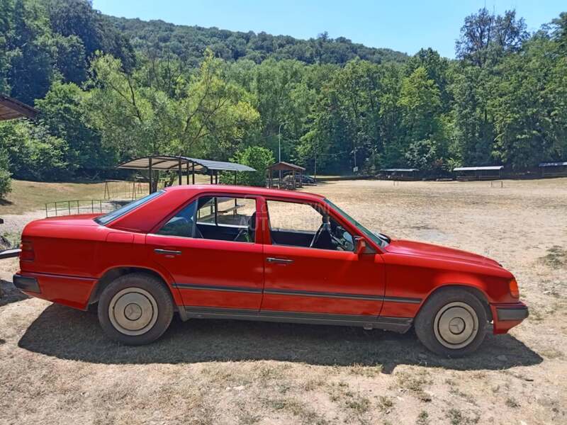 Mercedes Benz W124 2.0 d