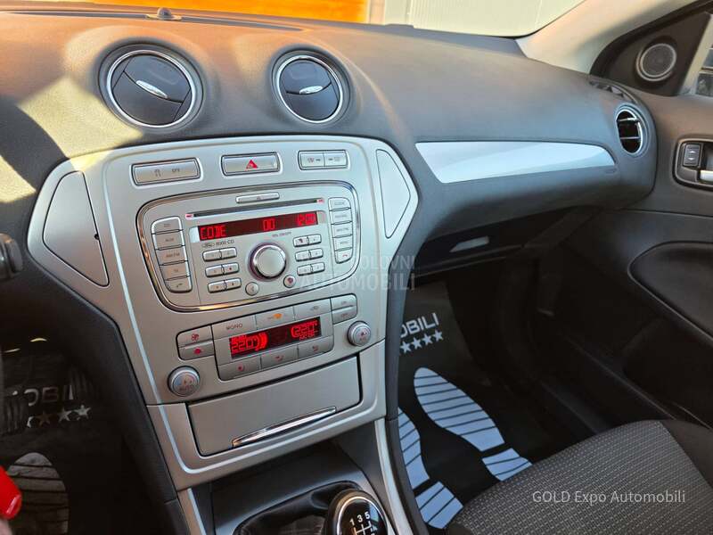 Ford Mondeo 1.8 TDCi TITANIUM