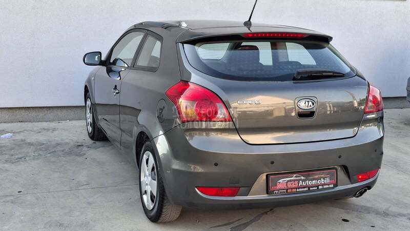 Kia cee`d 1.4 LX Fresh
