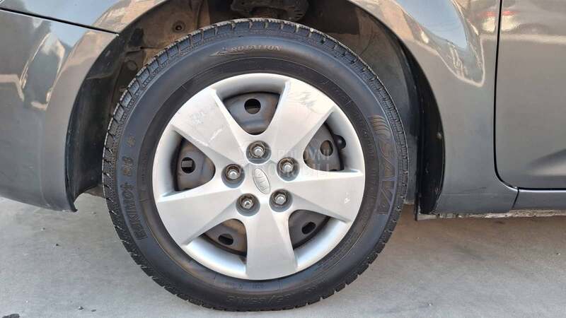 Kia cee`d 1.4 LX Fresh