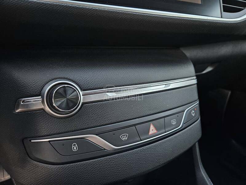 Peugeot 308 BlueHDi - Automa.tik