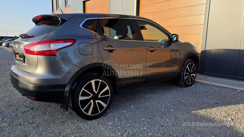 Nissan Qashqai 1.2 360 X-TRONIC FUL