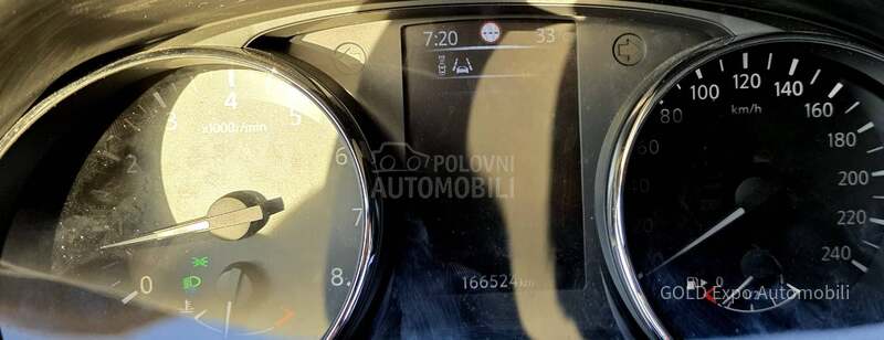 Nissan Qashqai 1.2 360 X-TRONIC FUL