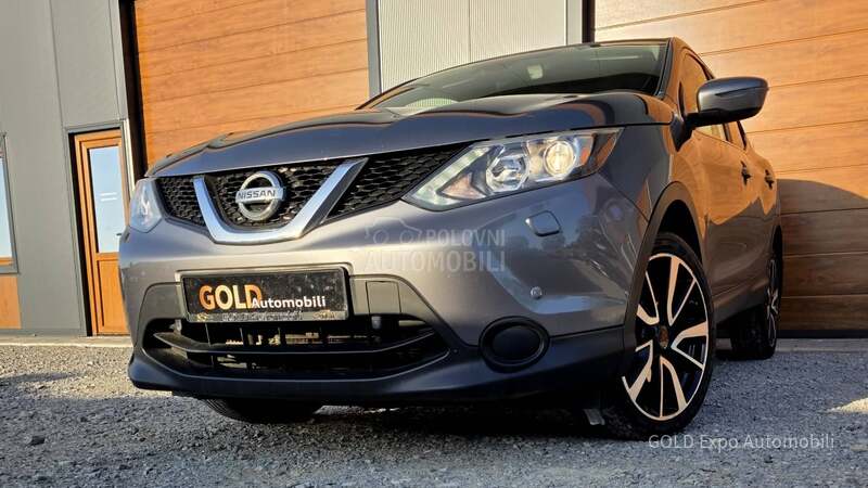 Nissan Qashqai 1.2 360 X-TRONIC FUL