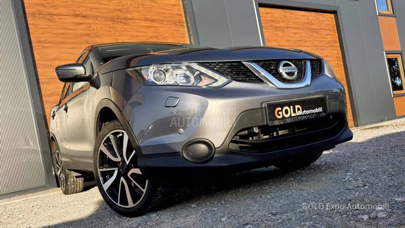 Nissan Qashqai 1.2 360 X-TRONIC FUL