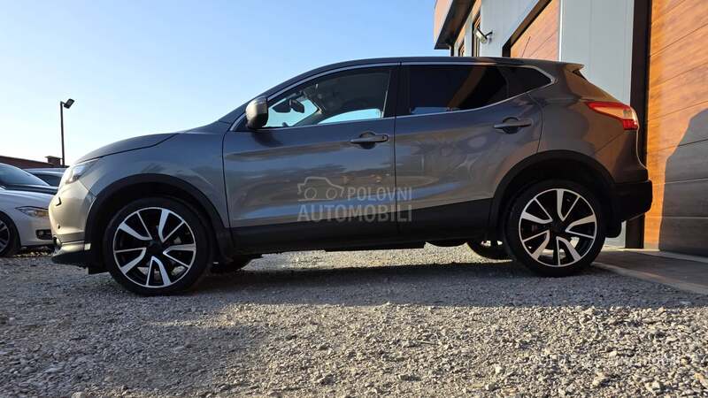Nissan Qashqai 1.2 360 X-TRONIC FUL