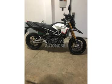 Aprilia dorsoduro