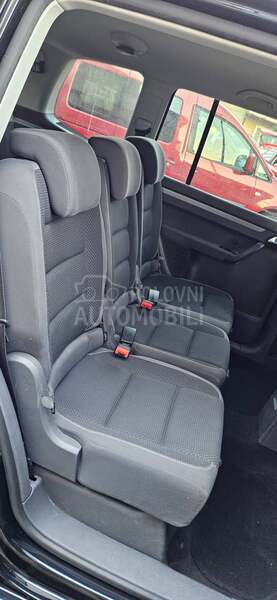 Volkswagen Touran 2.0TDI 7sedista
