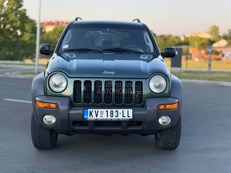 Jeep Cherokee 2.5 SPORT
