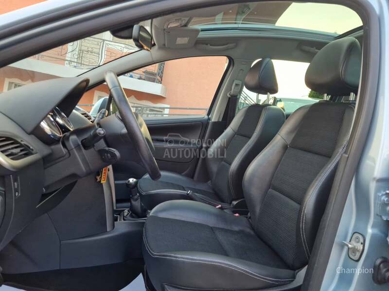 Peugeot 207 Ocuvan na max