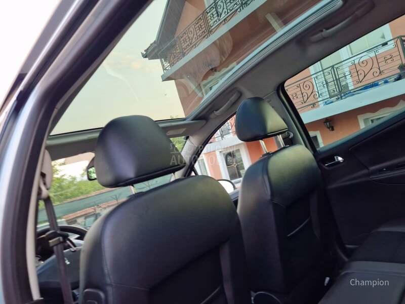 Peugeot 207 Ocuvan na max