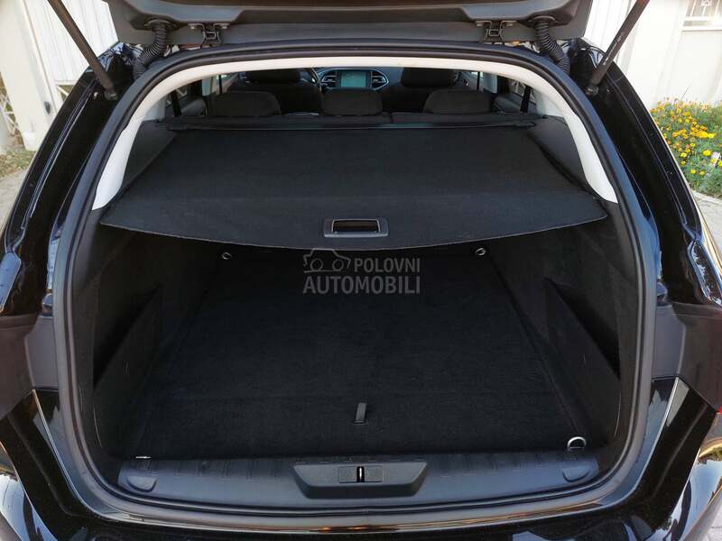 Peugeot 308 1.6HDI PAN/KAM/LED