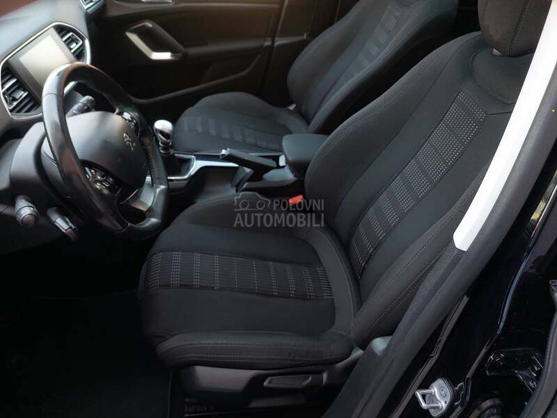 Peugeot 308 1.6HDI PAN/KAM/LED