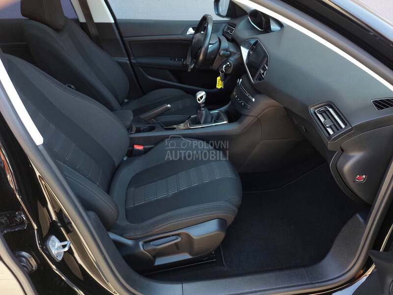 Peugeot 308 1.6HDI PAN/KAM/LED