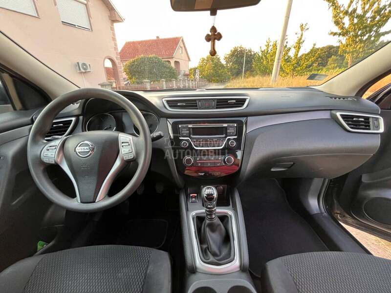 Nissan Qashqai i.z.u.z.e.t.a.n