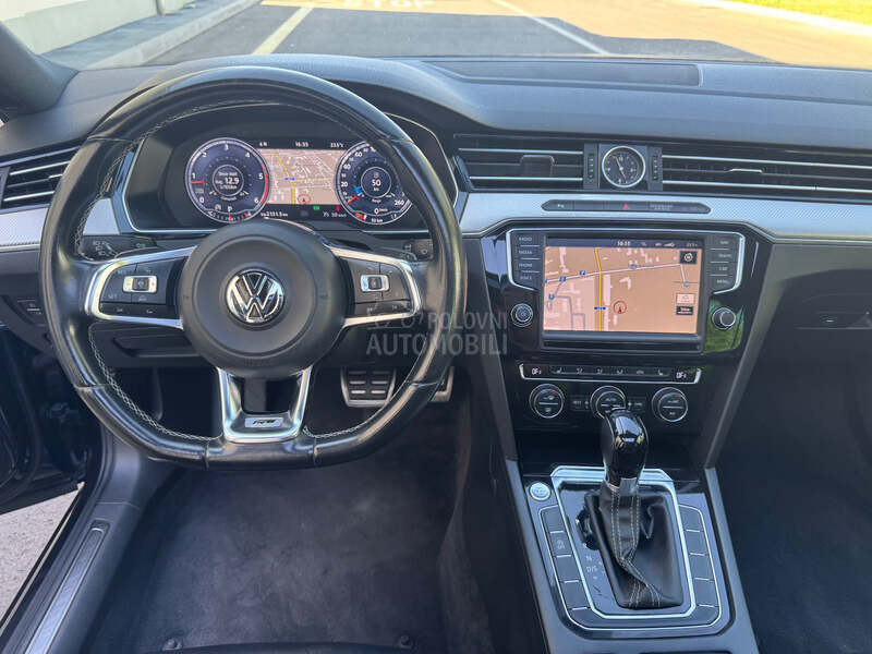 Volkswagen Passat B8 1.6 TDI R LINE