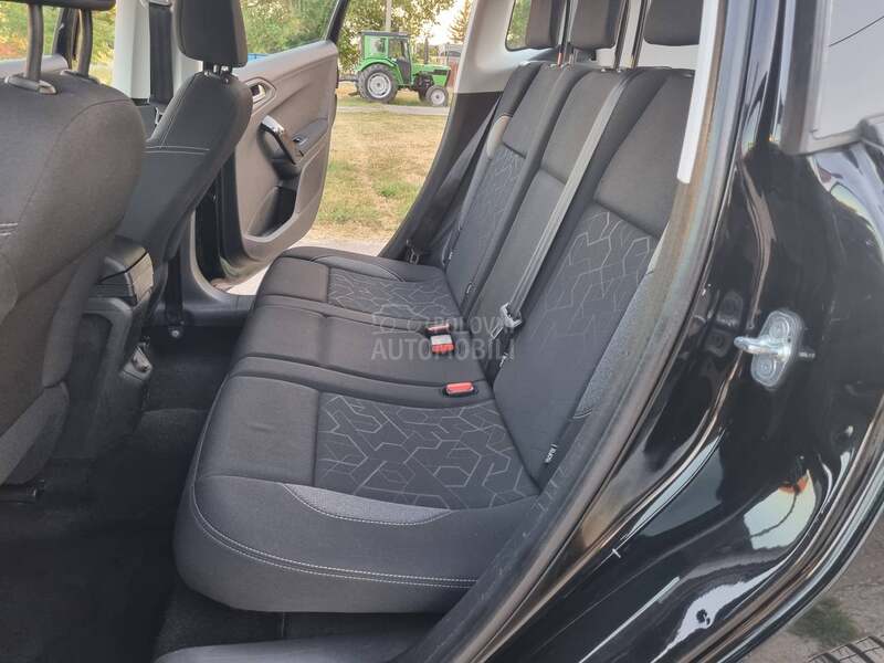 Peugeot 2008 1.5 hdi