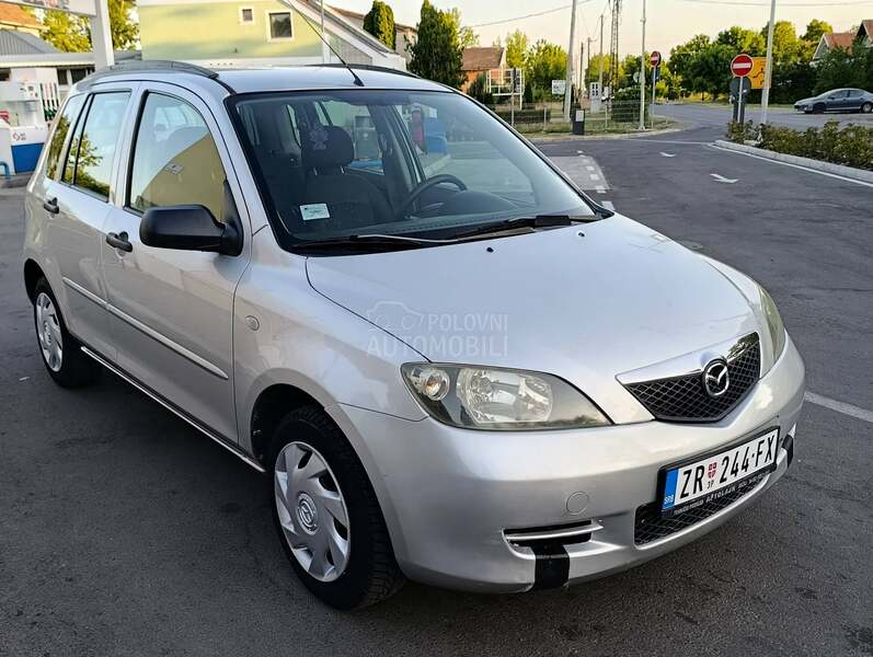 Mazda 2 