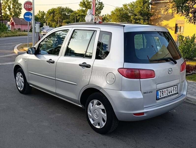 Mazda 2 