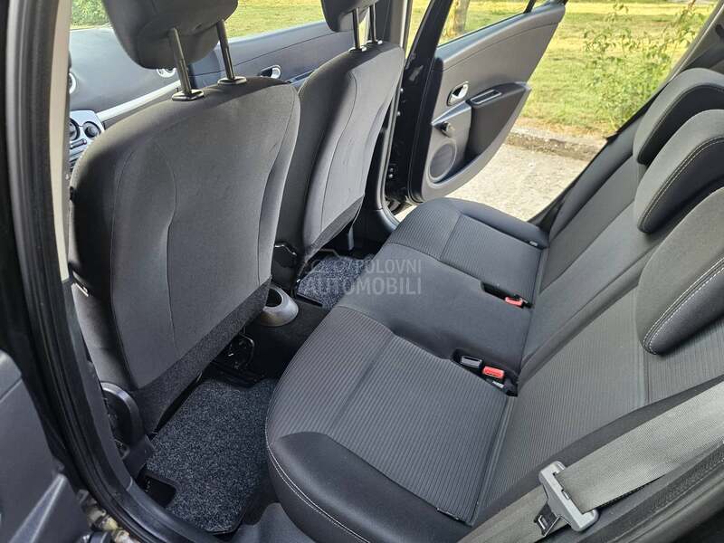 Renault Clio 1.5 DCI NAV