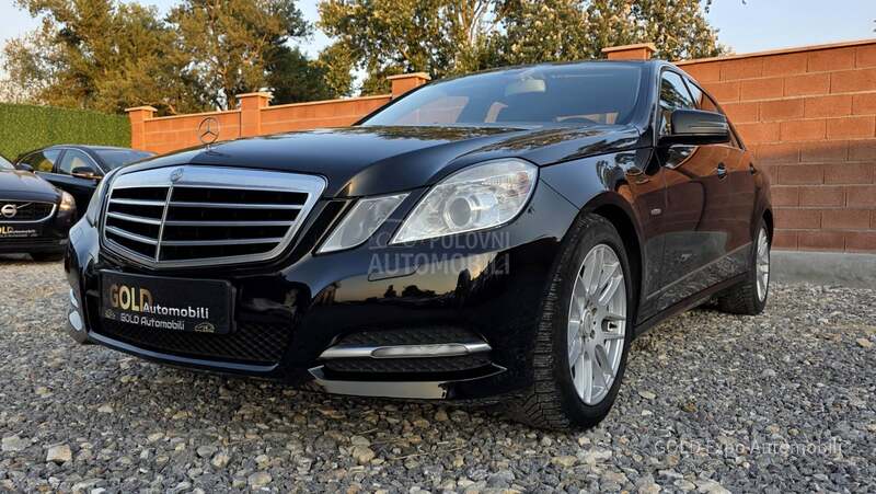 Mercedes Benz E 220 2.1 CDi AVANTGARD