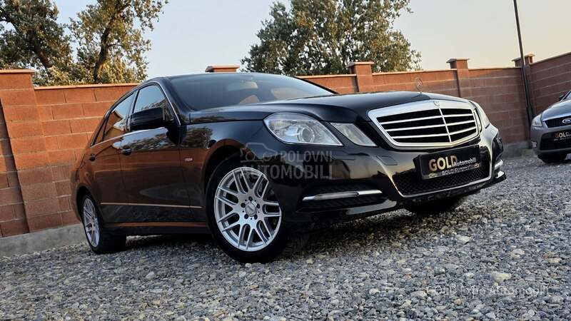 Mercedes Benz E 220 2.1 CDi AVANTGARD