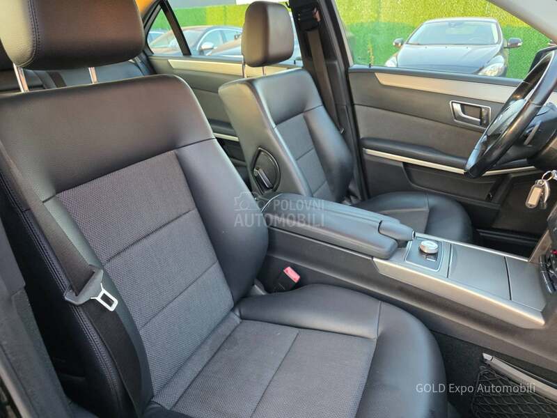 Mercedes Benz E 220 2.1 CDi AVANTGARD