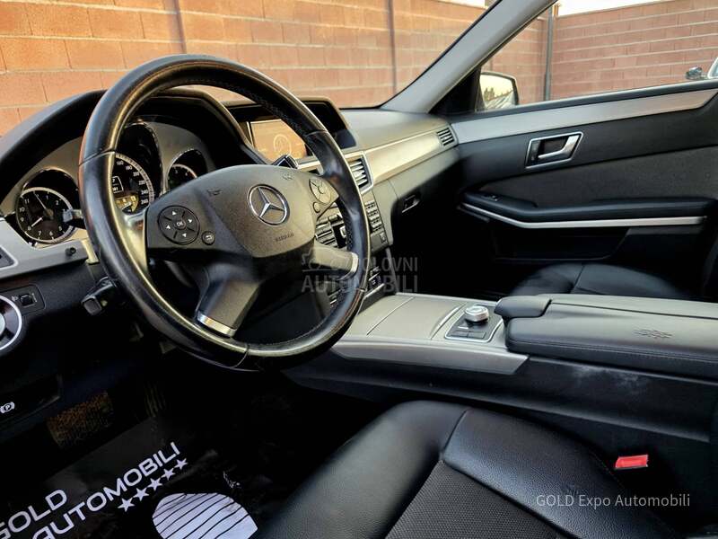 Mercedes Benz E 220 2.1 CDi AVANTGARD