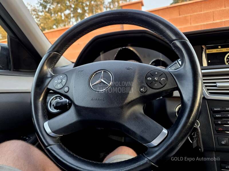 Mercedes Benz E 220 2.1 CDi AVANTGARD