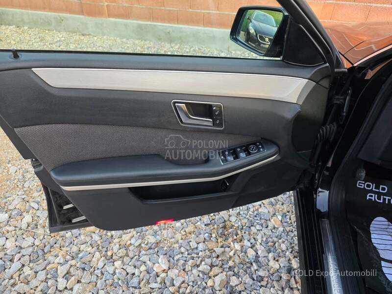 Mercedes Benz E 220 2.1 CDi AVANTGARD