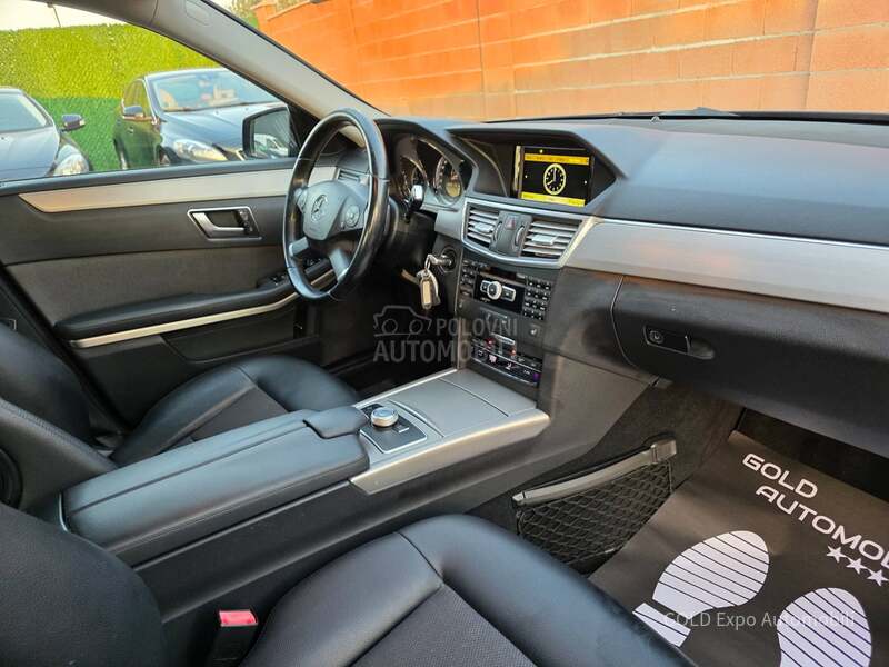 Mercedes Benz E 220 2.1 CDi AVANTGARD