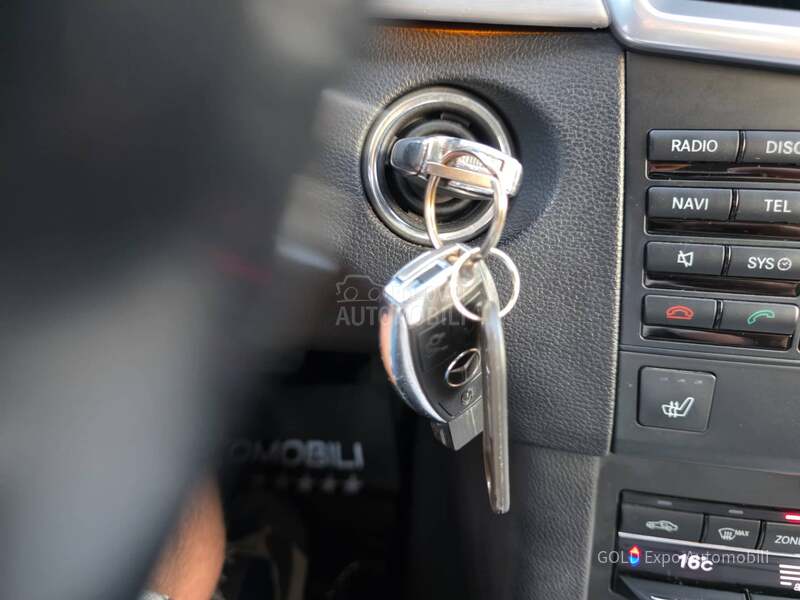 Mercedes Benz E 220 2.1 CDi AVANTGARD