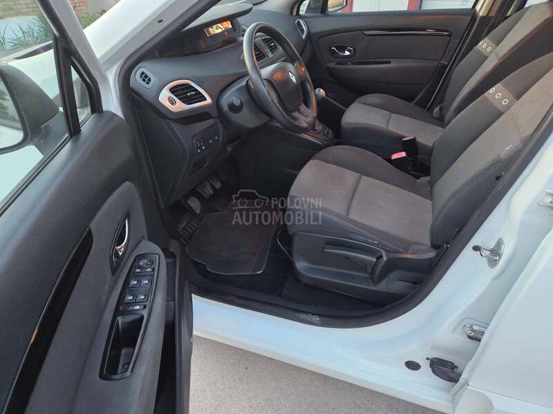 Renault Grand Scenic 1.2TCe  ACTIVE