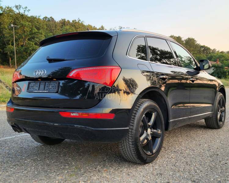 Audi Q5 2.0 tdi s-line.CH