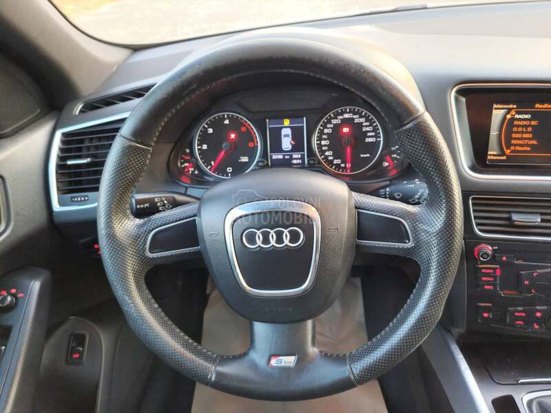 Audi Q5 2.0 tdi s-line.CH