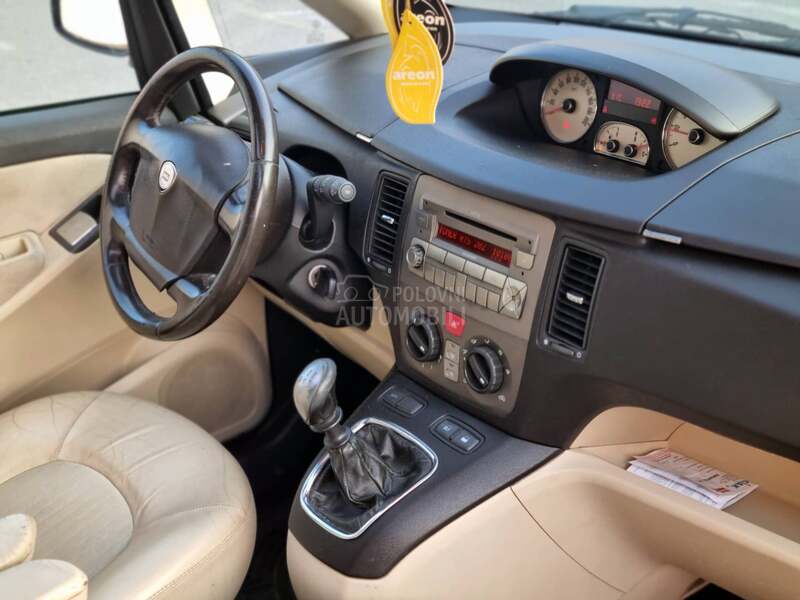 Lancia Musa 1.4b BESPREKORAN