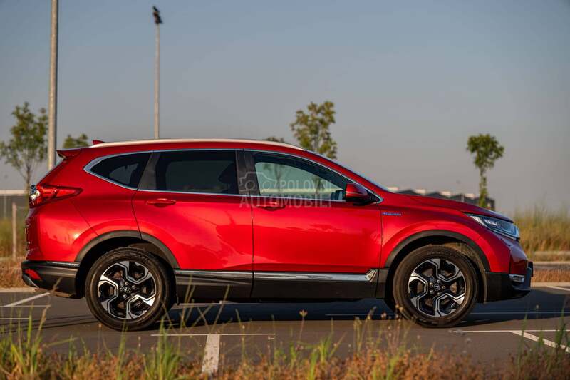 Honda CR-V 2.0/CVT/hybrid/pano