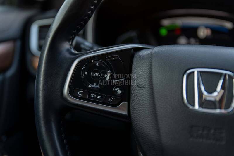 Honda CR-V 2.0/CVT/hybrid/pano