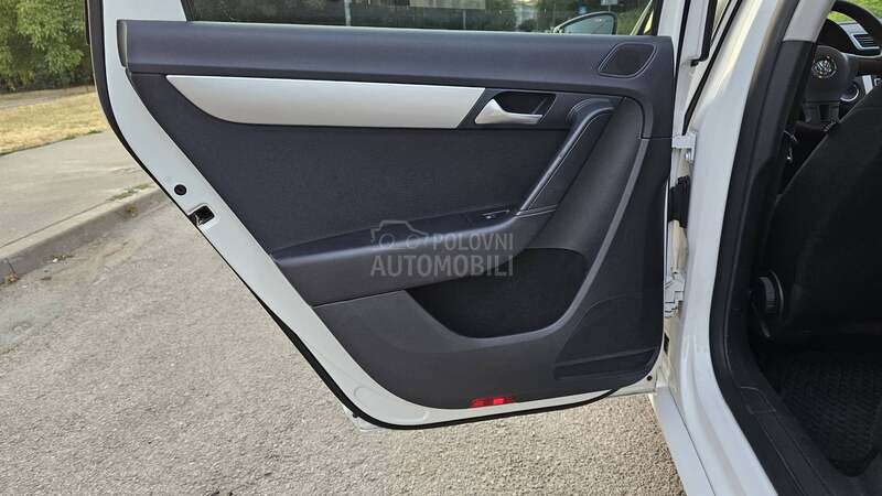 Volkswagen Passat B7 2.0 TDI bluemotion
