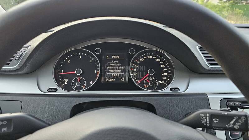 Volkswagen Passat B7 2.0 TDI bluemotion