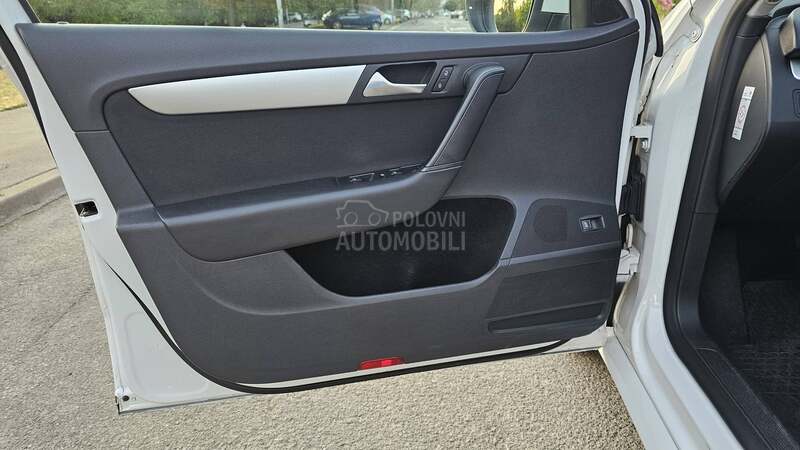 Volkswagen Passat B7 2.0 TDI bluemotion