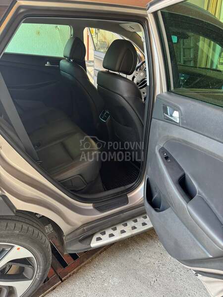 Hyundai Tucson 1.7 CRDI IMPRESSION