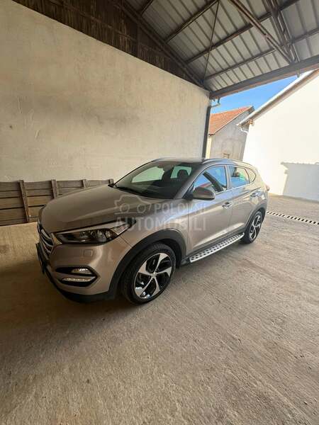 Hyundai Tucson 1.7 CRDI IMPRESSION