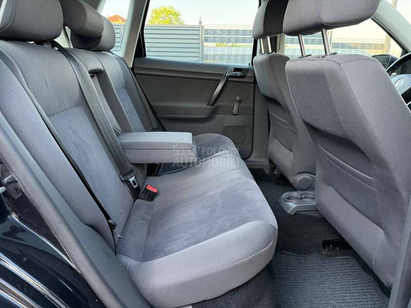 Volkswagen Polo 1.4 COMFORTLINE