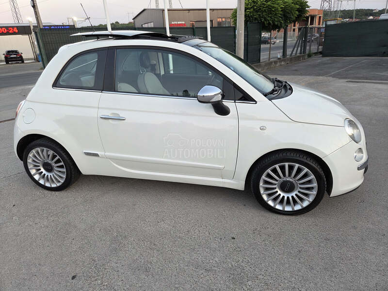 Fiat 500 PANO,AUTO