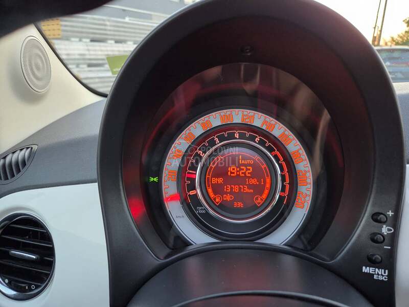 Fiat 500 PANO,AUTO