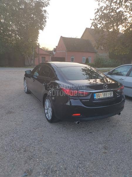 Mazda 6 