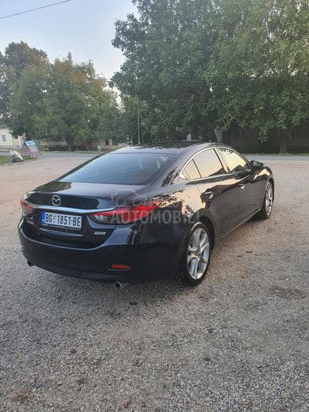 Mazda 6 